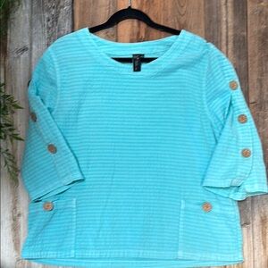 Focus Casual Life Aqua Top with Wood Button Accents Large